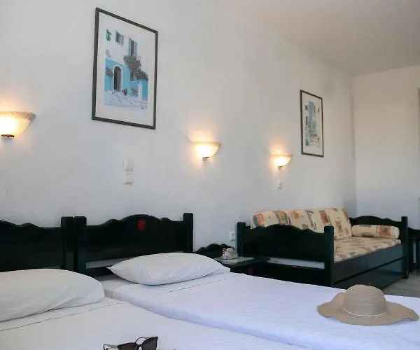 Flora & Apartamento Agia Anna (Naxos)