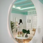 Flora & 아파트 *