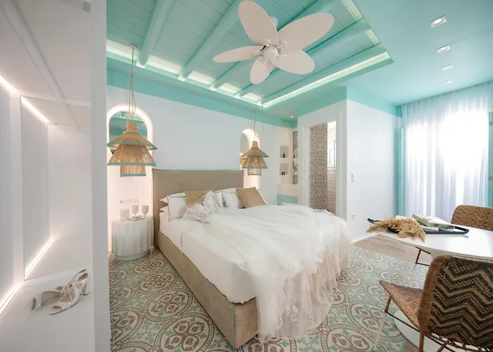 Flora & Agia Anna (Naxos)