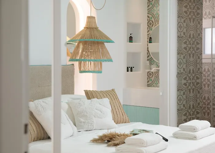 Flora & Agia Anna (Naxos)