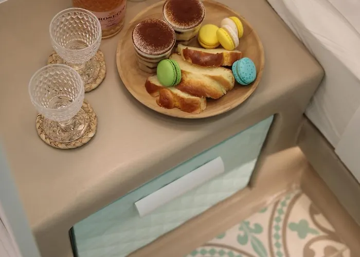 Apartament Flora & *